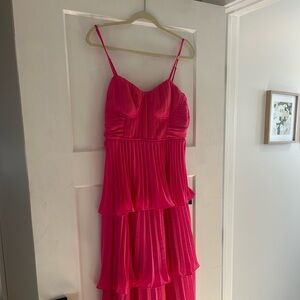 Lulu’s Vibrant Pink Layered Dress size M